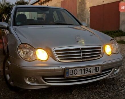 Сірий Мерседес Ц-Клас, об'ємом двигуна 1.8 л та пробігом 250 тис. км за 6950 $, фото 1 на Automoto.ua