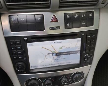 Серый Мерседес Ц-Класс, объемом двигателя 2 л и пробегом 250 тыс. км за 8400 $, фото 13 на Automoto.ua