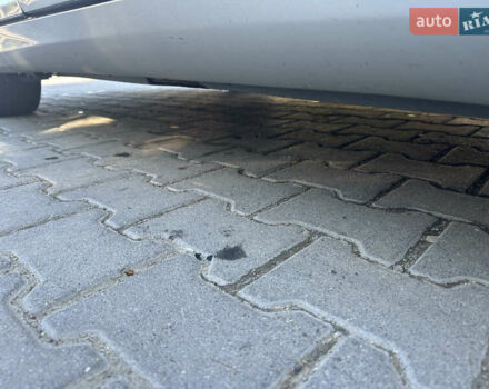 Серый Мерседес Ц-Класс, объемом двигателя 2.15 л и пробегом 284 тыс. км за 6000 $, фото 15 на Automoto.ua