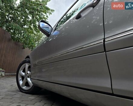 Серый Мерседес Ц-Класс, объемом двигателя 1.8 л и пробегом 176 тыс. км за 7500 $, фото 20 на Automoto.ua