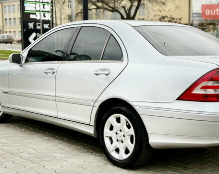 Сірий Мерседес Ц-Клас, об'ємом двигуна 1.8 л та пробігом 225 тис. км за 6700 $, фото 18 на Automoto.ua