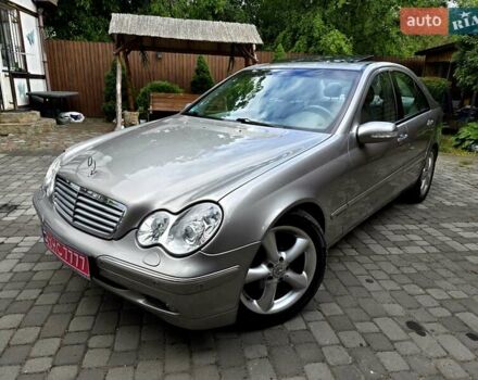 Серый Мерседес Ц-Класс, объемом двигателя 1.8 л и пробегом 176 тыс. км за 7500 $, фото 25 на Automoto.ua