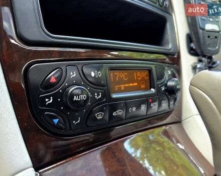 Серый Мерседес Ц-Класс, объемом двигателя 1.8 л и пробегом 176 тыс. км за 7500 $, фото 151 на Automoto.ua