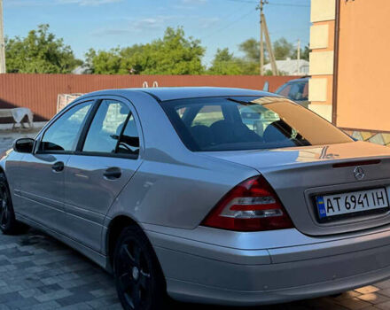 Серый Мерседес Ц-Класс, объемом двигателя 1.8 л и пробегом 245 тыс. км за 6650 $, фото 3 на Automoto.ua