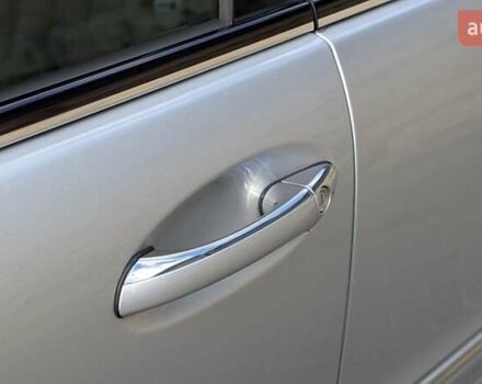 Сірий Мерседес Ц-Клас, об'ємом двигуна 1.8 л та пробігом 250 тис. км за 6950 $, фото 26 на Automoto.ua