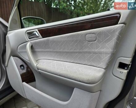 Серый Мерседес Ц-Класс, объемом двигателя 1.8 л и пробегом 176 тыс. км за 7500 $, фото 79 на Automoto.ua