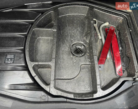 Сірий Мерседес Ц-Клас, об'ємом двигуна 2.2 л та пробігом 245 тис. км за 5550 $, фото 22 на Automoto.ua