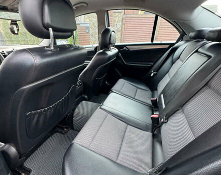 Серый Мерседес Ц-Класс, объемом двигателя 1.8 л и пробегом 326 тыс. км за 4200 $, фото 19 на Automoto.ua