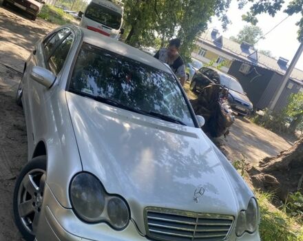 Серый Мерседес Ц-Класс, объемом двигателя 0 л и пробегом 493 тыс. км за 2589 $, фото 22 на Automoto.ua