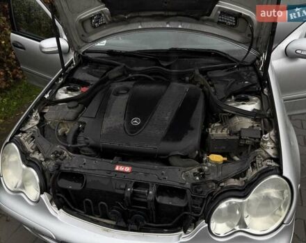 Сірий Мерседес Ц-Клас, об'ємом двигуна 2.15 л та пробігом 420 тис. км за 6000 $, фото 18 на Automoto.ua