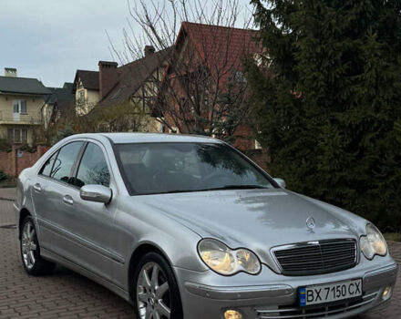 Серый Мерседес Ц-Класс, объемом двигателя 1.8 л и пробегом 326 тыс. км за 4200 $, фото 1 на Automoto.ua