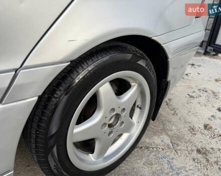 Сірий Мерседес Ц-Клас, об'ємом двигуна 2.2 л та пробігом 245 тис. км за 5550 $, фото 10 на Automoto.ua