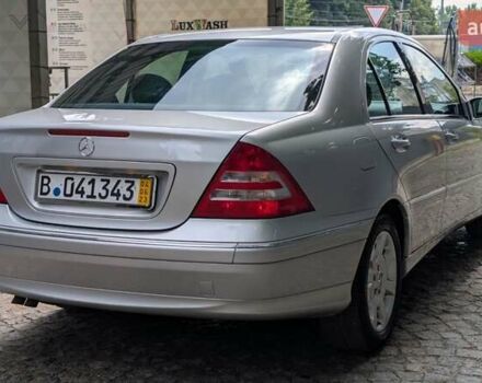 Сірий Мерседес Ц-Клас, об'ємом двигуна 1.8 л та пробігом 250 тис. км за 6950 $, фото 9 на Automoto.ua