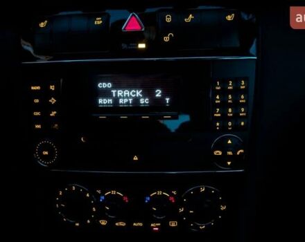 Сірий Мерседес Ц-Клас, об'ємом двигуна 1.8 л та пробігом 250 тис. км за 6950 $, фото 19 на Automoto.ua