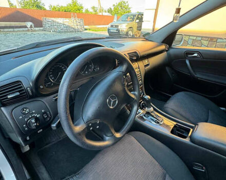 Серый Мерседес Ц-Класс, объемом двигателя 1.8 л и пробегом 245 тыс. км за 6650 $, фото 11 на Automoto.ua