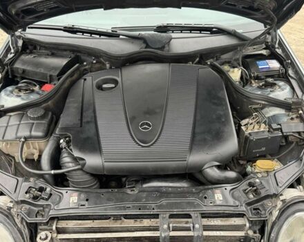 Серый Мерседес Ц-Класс, объемом двигателя 2.1 л и пробегом 500 тыс. км за 5400 $, фото 11 на Automoto.ua