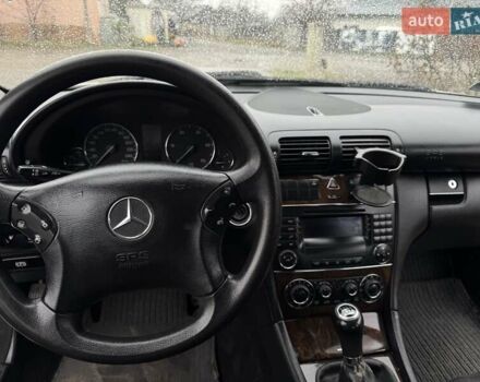 Сірий Мерседес Ц-Клас, об'ємом двигуна 2.15 л та пробігом 420 тис. км за 6000 $, фото 19 на Automoto.ua