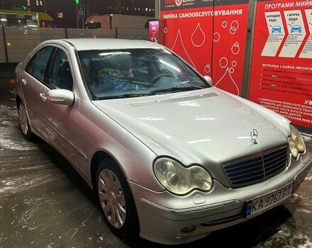 Серый Мерседес Ц-Класс, объемом двигателя 1.8 л и пробегом 330 тыс. км за 3700 $, фото 5 на Automoto.ua