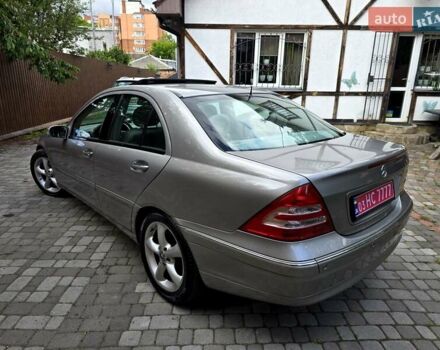 Серый Мерседес Ц-Класс, объемом двигателя 1.8 л и пробегом 176 тыс. км за 7500 $, фото 13 на Automoto.ua