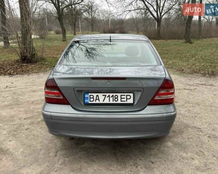 Сірий Мерседес Ц-Клас, об'ємом двигуна 2.1 л та пробігом 500 тис. км за 5400 $, фото 5 на Automoto.ua