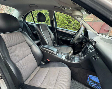 Серый Мерседес Ц-Класс, объемом двигателя 1.8 л и пробегом 326 тыс. км за 4200 $, фото 21 на Automoto.ua