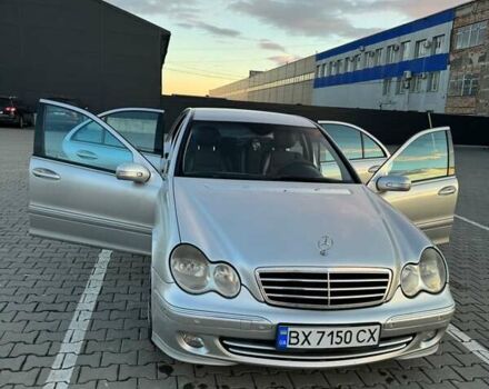 Серый Мерседес Ц-Класс, объемом двигателя 1.8 л и пробегом 325 тыс. км за 5200 $, фото 5 на Automoto.ua