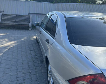 Серый Мерседес Ц-Класс, объемом двигателя 2.15 л и пробегом 284 тыс. км за 6000 $, фото 19 на Automoto.ua