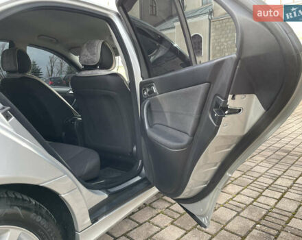 Серый Мерседес Ц-Класс, объемом двигателя 1.8 л и пробегом 211 тыс. км за 7770 $, фото 7 на Automoto.ua