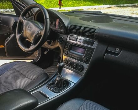 Серый Мерседес Ц-Класс, объемом двигателя 1.8 л и пробегом 348 тыс. км за 6199 $, фото 3 на Automoto.ua