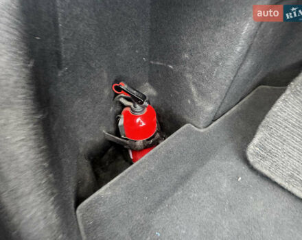 Сірий Мерседес Ц-Клас, об'ємом двигуна 2.2 л та пробігом 245 тис. км за 5550 $, фото 21 на Automoto.ua