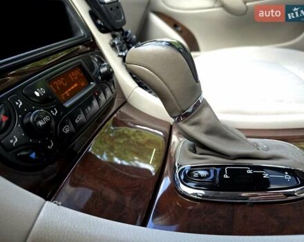 Серый Мерседес Ц-Класс, объемом двигателя 1.8 л и пробегом 176 тыс. км за 7500 $, фото 148 на Automoto.ua