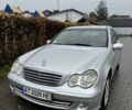 Сірий Мерседес Ц-Клас, об'ємом двигуна 2.15 л та пробігом 420 тис. км за 6000 $, фото 4 на Automoto.ua