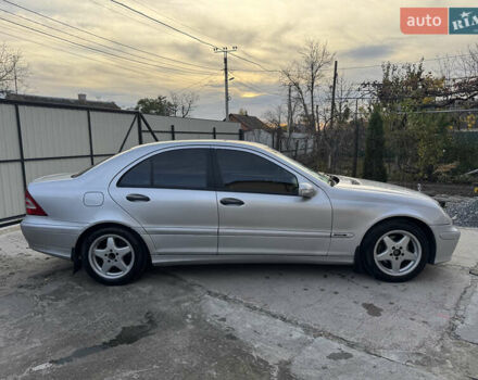 Сірий Мерседес Ц-Клас, об'ємом двигуна 2.2 л та пробігом 245 тис. км за 5550 $, фото 7 на Automoto.ua