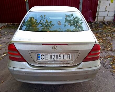 Серый Мерседес Ц-Класс, объемом двигателя 2.1 л и пробегом 270 тыс. км за 5000 $, фото 3 на Automoto.ua