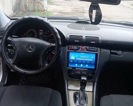 Серый Мерседес Ц-Класс, объемом двигателя 1.8 л и пробегом 245 тыс. км за 5200 $, фото 12 на Automoto.ua