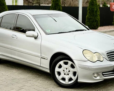 Сірий Мерседес Ц-Клас, об'ємом двигуна 1.8 л та пробігом 225 тис. км за 6700 $, фото 12 на Automoto.ua