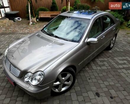 Серый Мерседес Ц-Класс, объемом двигателя 1.8 л и пробегом 176 тыс. км за 7500 $, фото 26 на Automoto.ua