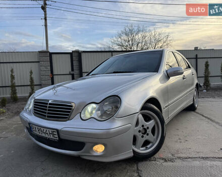 Сірий Мерседес Ц-Клас, об'ємом двигуна 2.2 л та пробігом 245 тис. км за 5550 $, фото 1 на Automoto.ua
