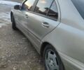 Сірий Мерседес Ц-Клас, об'ємом двигуна 1.8 л та пробігом 150 тис. км за 4500 $, фото 4 на Automoto.ua
