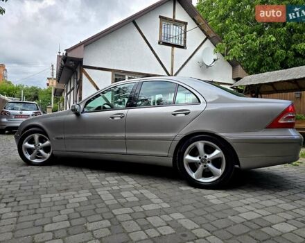 Серый Мерседес Ц-Класс, объемом двигателя 1.8 л и пробегом 176 тыс. км за 7500 $, фото 19 на Automoto.ua