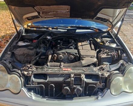 Сірий Мерседес Ц-Клас, об'ємом двигуна 1.8 л та пробігом 298 тис. км за 3300 $, фото 16 на Automoto.ua