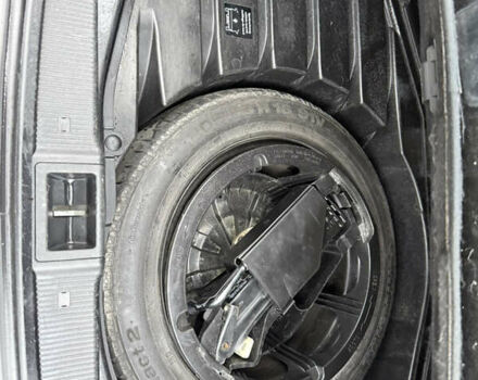 Сірий Мерседес Ц-Клас, об'ємом двигуна 1.8 л та пробігом 225 тис. км за 6700 $, фото 40 на Automoto.ua