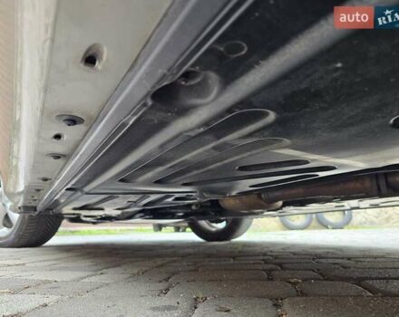 Серый Мерседес Ц-Класс, объемом двигателя 1.8 л и пробегом 176 тыс. км за 7500 $, фото 22 на Automoto.ua