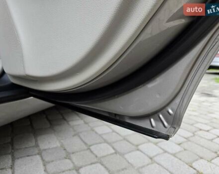 Серый Мерседес Ц-Класс, объемом двигателя 1.8 л и пробегом 176 тыс. км за 7500 $, фото 121 на Automoto.ua