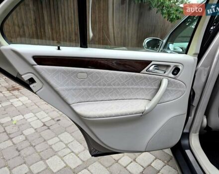 Серый Мерседес Ц-Класс, объемом двигателя 1.8 л и пробегом 176 тыс. км за 7500 $, фото 169 на Automoto.ua