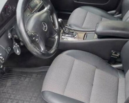 Серый Мерседес Ц-Класс, объемом двигателя 1.8 л и пробегом 300 тыс. км за 5000 $, фото 8 на Automoto.ua