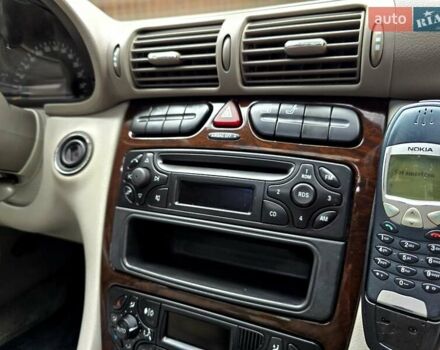 Серый Мерседес Ц-Класс, объемом двигателя 1.8 л и пробегом 176 тыс. км за 7500 $, фото 89 на Automoto.ua