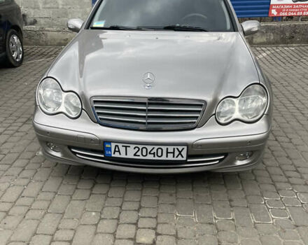 Сірий Мерседес Ц-Клас, об'ємом двигуна 1.8 л та пробігом 263 тис. км за 8600 $, фото 4 на Automoto.ua