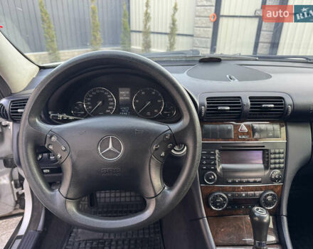 Сірий Мерседес Ц-Клас, об'ємом двигуна 2.2 л та пробігом 245 тис. км за 5550 $, фото 30 на Automoto.ua