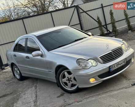 Сірий Мерседес Ц-Клас, об'ємом двигуна 2.2 л та пробігом 245 тис. км за 5550 $, фото 2 на Automoto.ua
